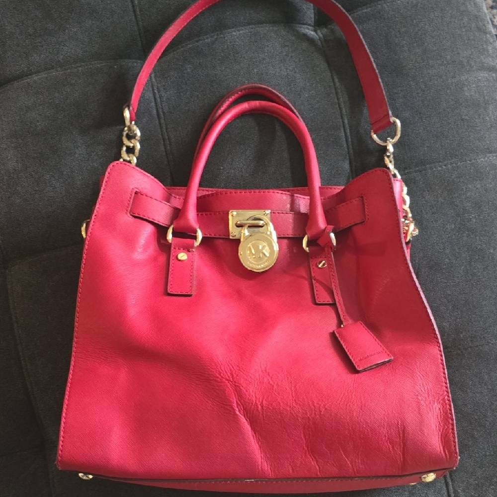 Michael Kors Elegant Red Leather Handbag